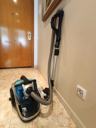 Aspiradora Rowenta con cable
