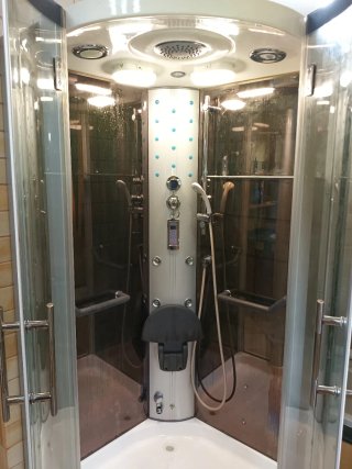 Cabina de ducha moderna