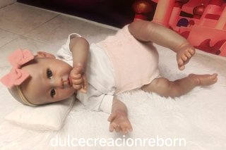 Muñeco bebé reborn realista