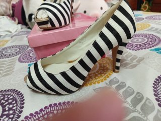 Zapatos tacón bajo rayas cebra