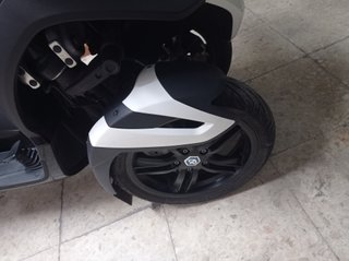 Piaggio MP3 Yourban 300 Scooter