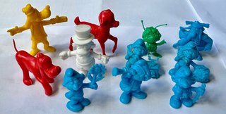 11 Figuras Vintage Disney y Más