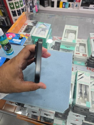 iPhone 15 Pro Max 256GB con 1 año de garantía