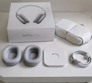 -AirPods Pro Max originales en excelente estado