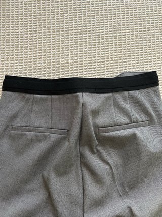 Pantalones de pinzas grises