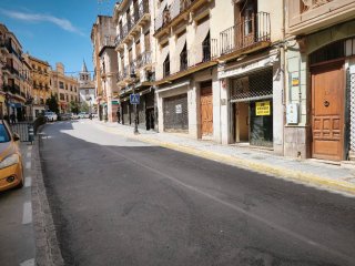 BAJOS COMERCIALES en la calle Ancha Guadix..