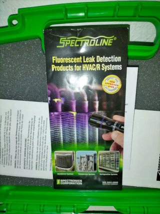 Kit Buscador de Fugas Spectroline OPK-300BEZ/E