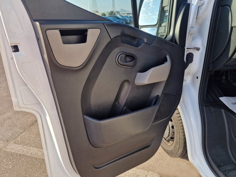 Renault Master 2018, foto 19