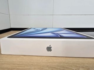 iPad Air 11 2025 128GB Nuevo + Funda + Ticket