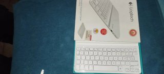 Logitech Ultrathin Keyboard Cover iPad Air