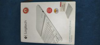 Logitech Ultrathin Keyboard Cover iPad Air