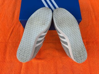 Adidas Gazelle Gris claro