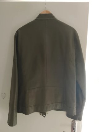 Chaqueta Zulki estilo motero verde