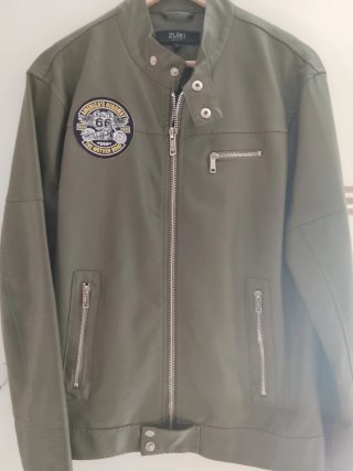 Chaqueta Zulki estilo motero verde