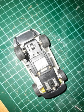 Circuito Scalextric con 4 coches y pórtico