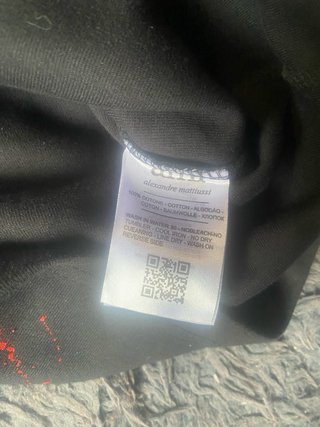 T-shirt Ami Paris nera con schizzi