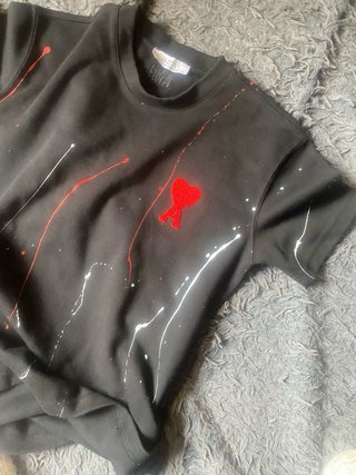 T-shirt Ami Paris nera con schizzi