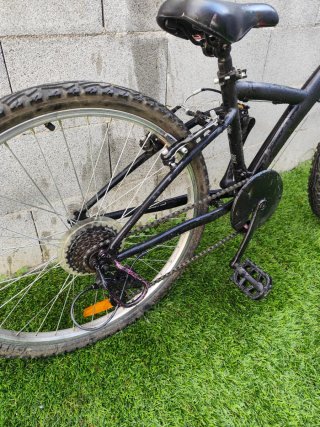 Bicicleta B'Twin Negra