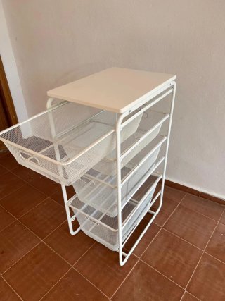 Estantería Ikea con 4 cajones metálicos