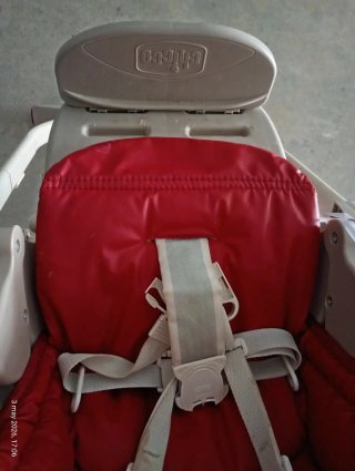 Trona Chicco Polly Magic Roja