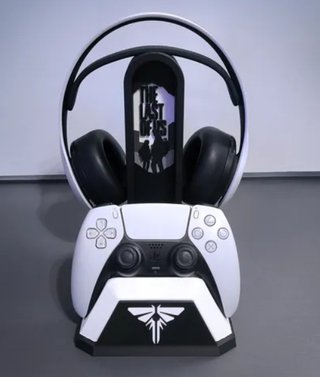 Soporte PS5 Mando y Cascos The Last of Us