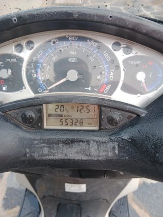 Yamaha Xmax 250cc Negra/Plata.
