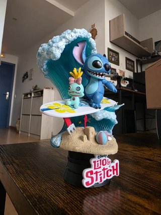 Stitch Surf Beast Kingdom D-Stage DS-030 con caja