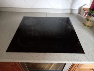 Muebles de cocina,encimera,campana,horno y vitroc