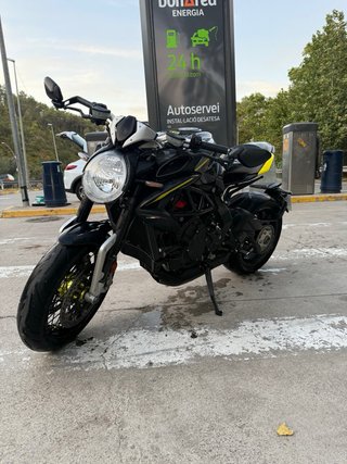 MV Agusta Dragster 800RR 2021 140cv