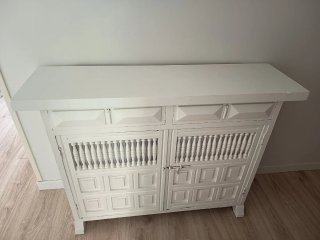 Mueble recibidor de madera blanco