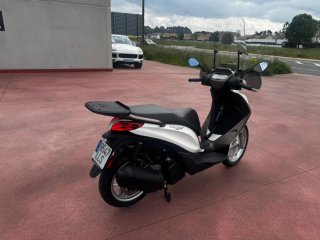Piaggio Medley 125 Blanca