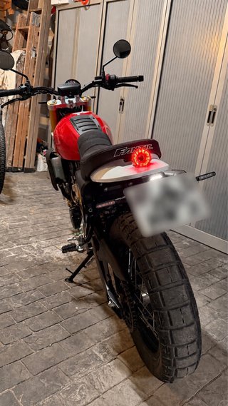 Fantic Caballero 500 Scrambler Roja