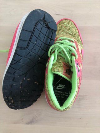 Zapatillas Nike Air Max Verde y Rosa