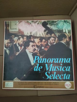 Discos de vinilo y película VHS