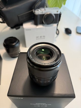 Fujifilm X-E5 + 2 Lentes Fujinon