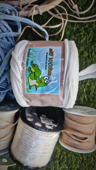 Lote ovillos cuero manualidades