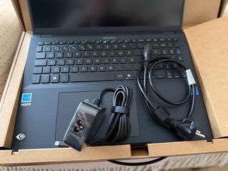 Portátil ASUS ExpertBook i5 16GB 500GB 16