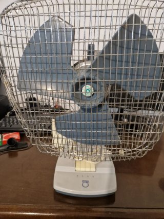 Ventilador Taurus Plata y Blanco