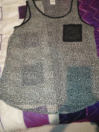 Lote de blusas estampadas.SOLO ENVIOS