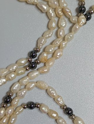 Collana perle fiume naturali grigio bianco