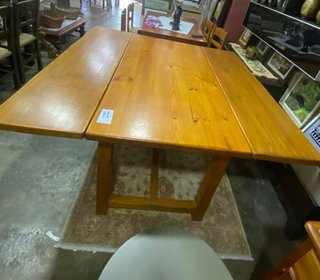 MESA EXTENSIBLE DE PINO