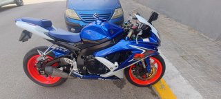 Suzuki GSX-R600 K8 Azul