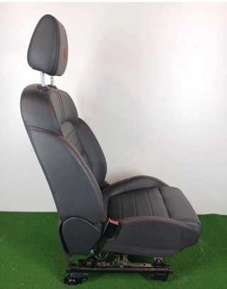 Asiento conductor MG ZS LUXURY SUV.
