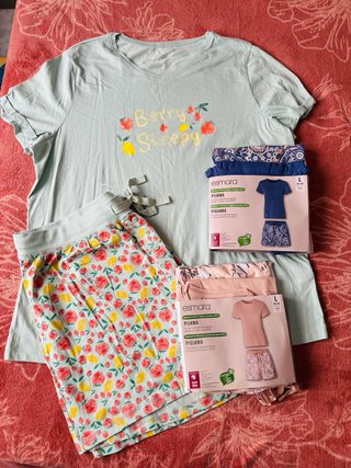 Cuatro Pijamas nuevos sin estrenar