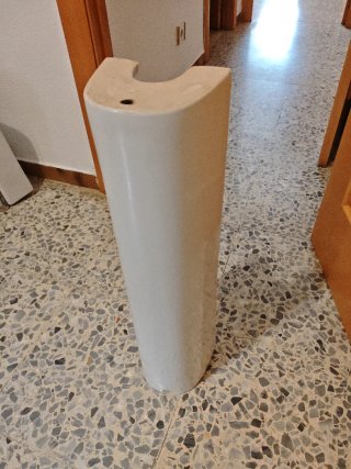 Lavabo de porcelana blanco
