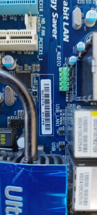 Placa Base Gigabyte GA-MA790FXT-UD5P