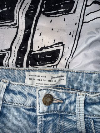 Shorts vaqueros Stradivarius azul claro T.36
