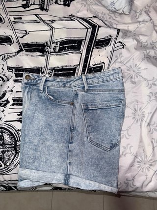 Shorts vaqueros Stradivarius azul claro T.36