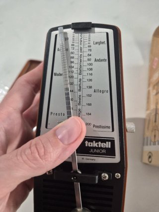 Metrónomo Wittner Taktell Junior  Made in Germany