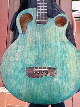 Tacoma Thunderchief Bajo Acústico